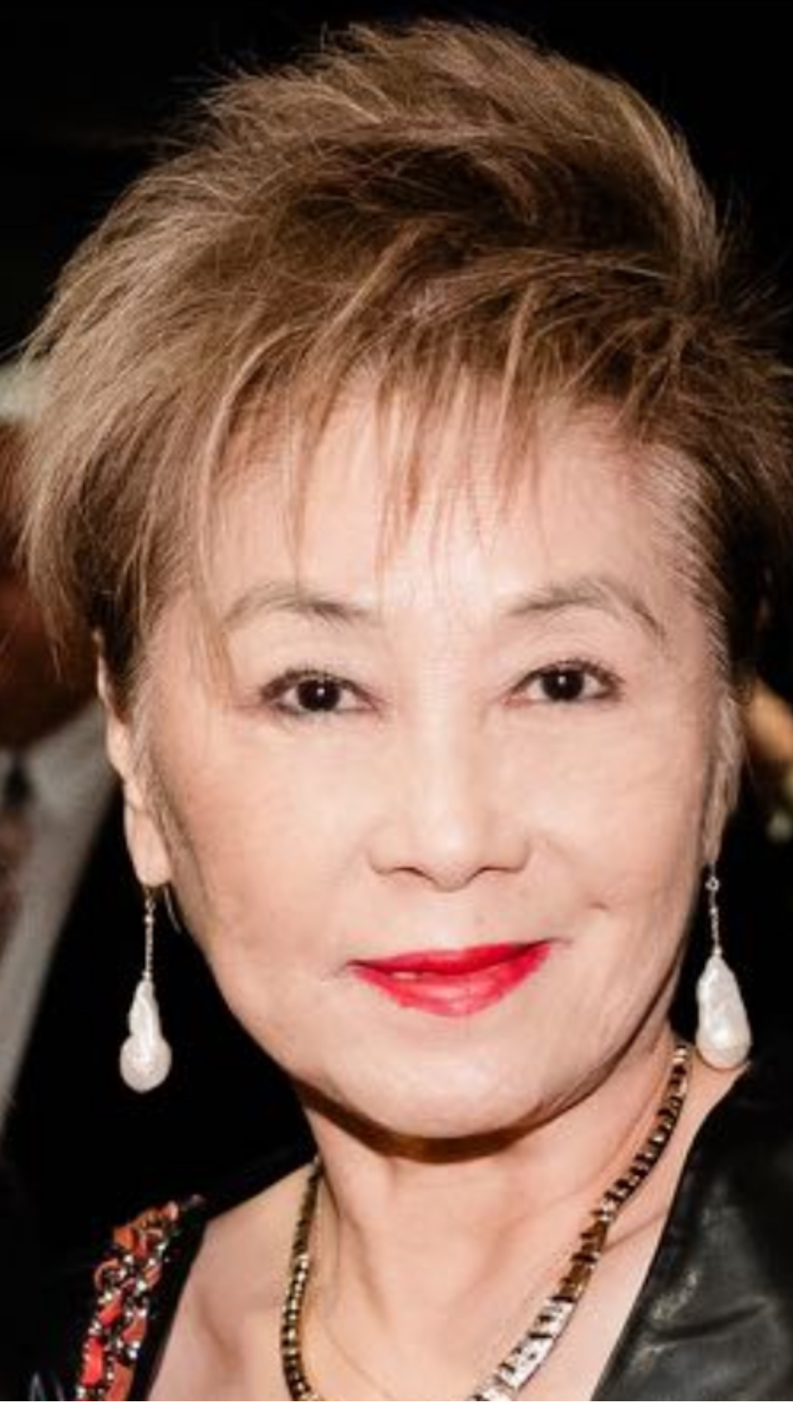 陳莎莎 Sha Sha Chen